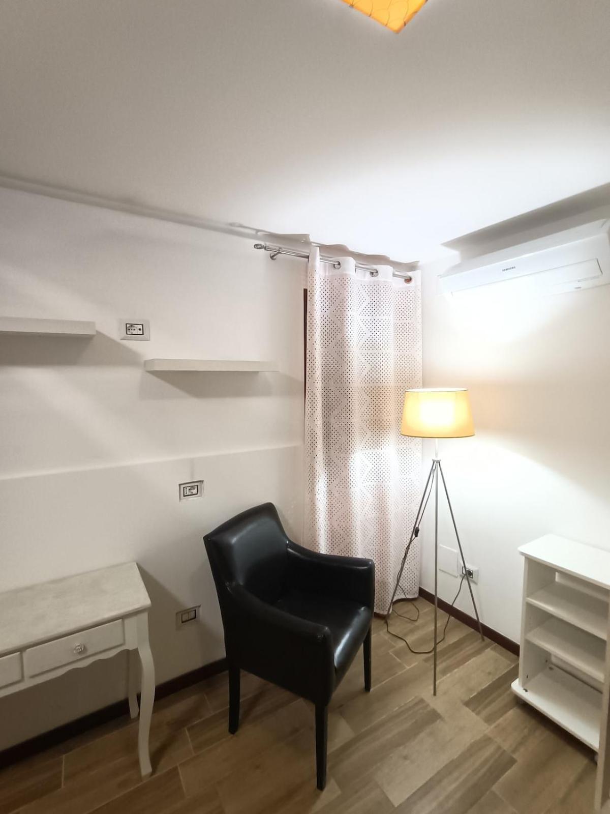 Briani With Private Patio Apartamento